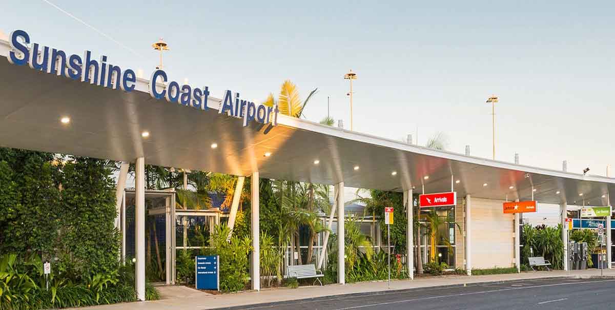 Sunshine Coast Airport photo of pickup/departure area